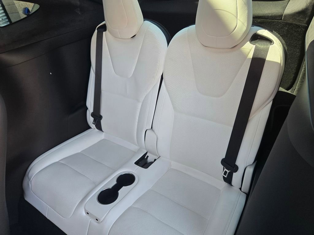 Used 2022 Tesla Model X Plaid image 14