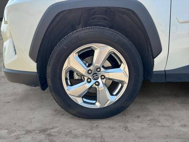 Certified 2021 Toyota RAV4 Limited AWD/4WD image 40