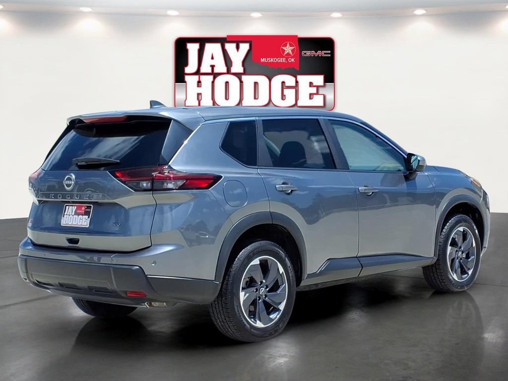 Used 2024 Nissan Rogue SV FWD image 6