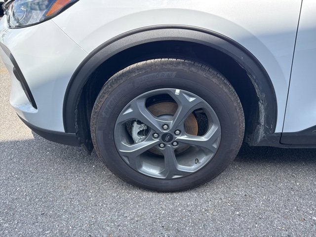 New 2025 Ford Escape ST-Line w/ Equipment Group 301A image 10