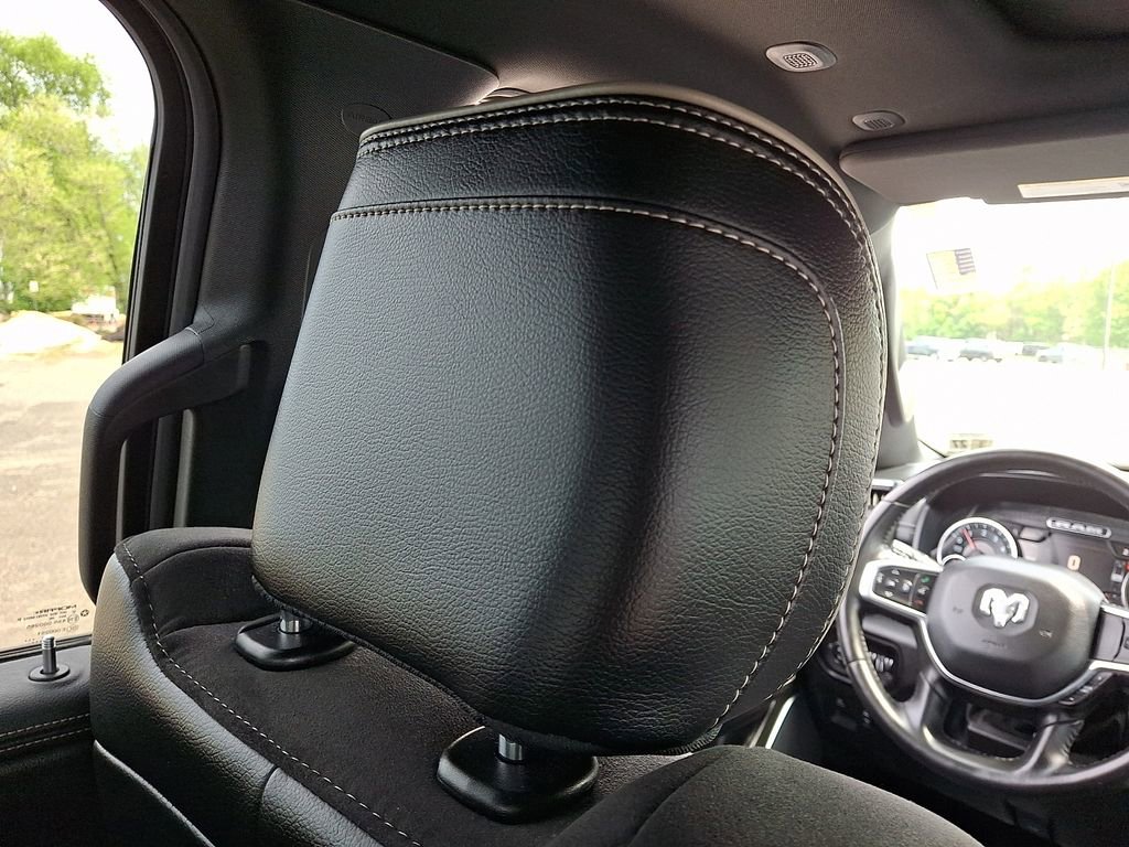 Used 2022 RAM 1500 Laramie AWD/4WD image 14