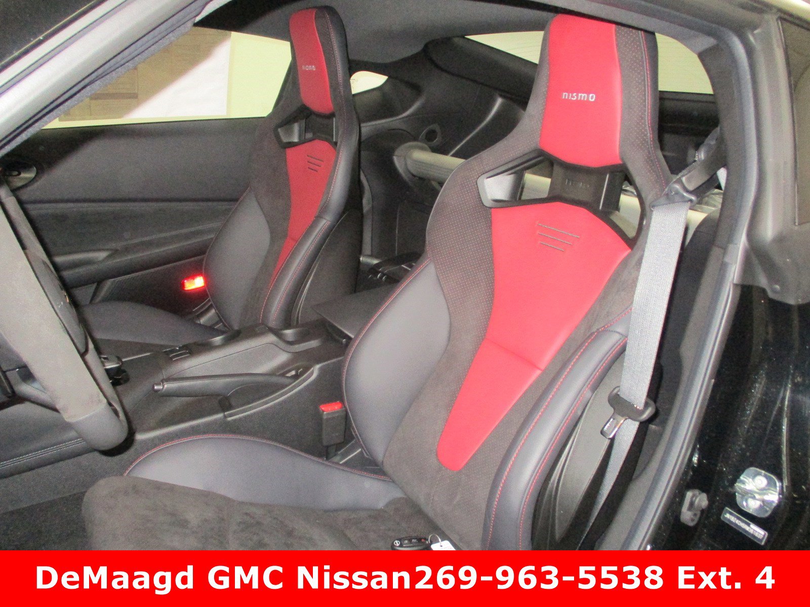 New 2024 Nissan Z NISMO w/ Floor Mat Package image 13