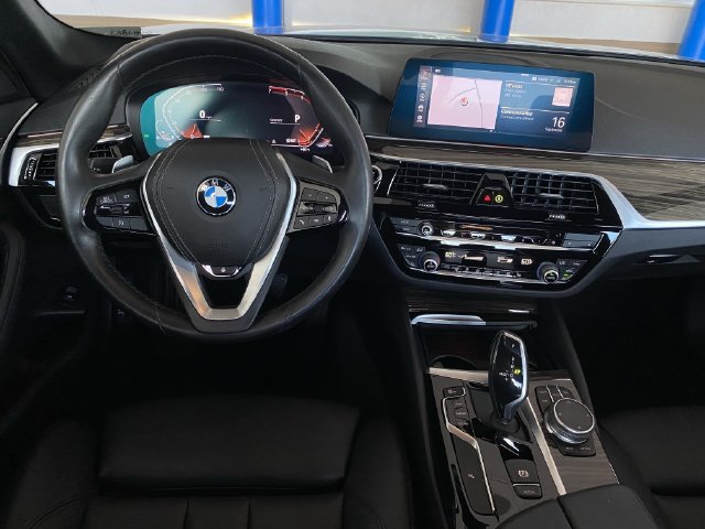Used 2020 BMW 530i xDrive w/ Convenience Package AWD/4WD image 14