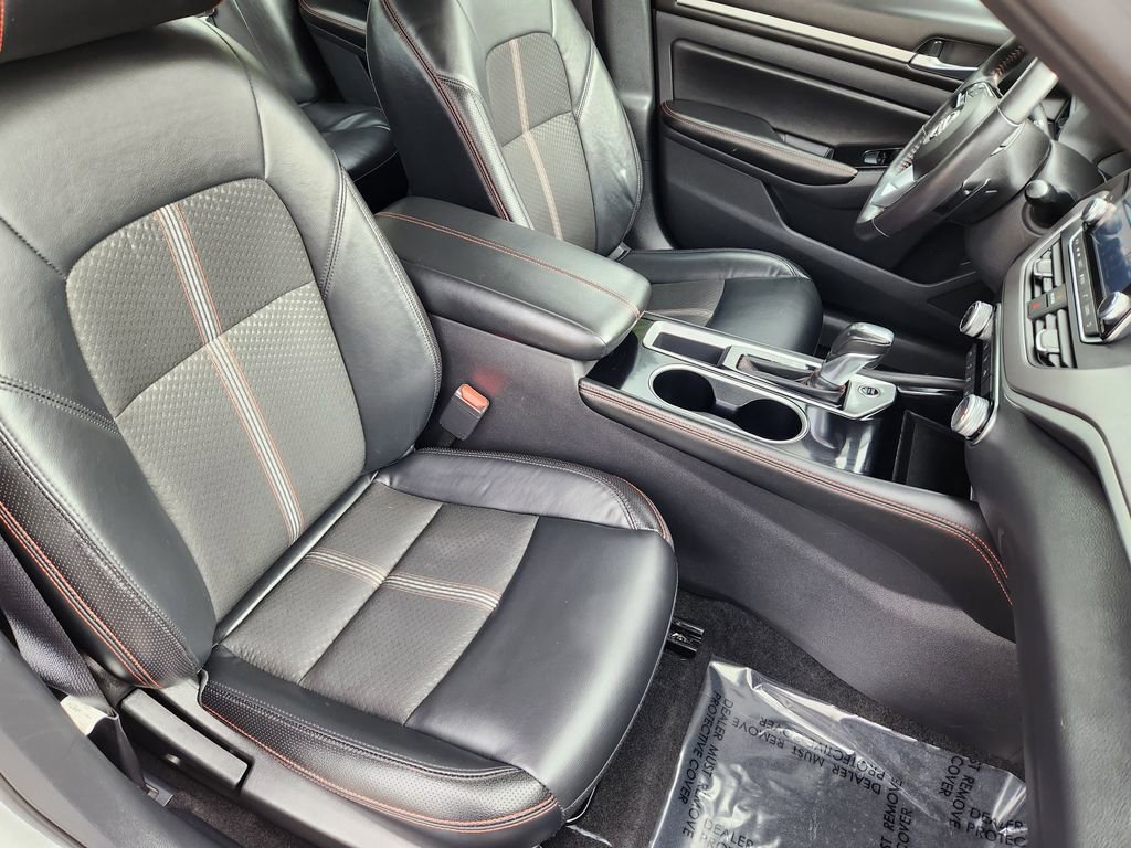 Used 2024 Nissan Altima 2.5 SR image 11