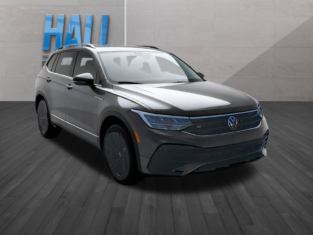 Certified 2024 Volkswagen Tiguan SE R-Line w/ MDO Package, Two-Row AWD/4WD image 9