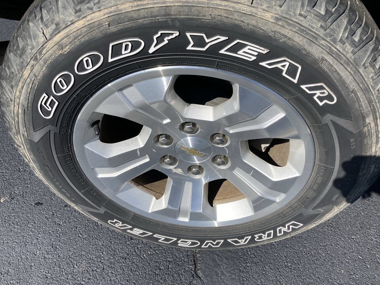 Used 2015 Chevrolet Silverado 1500 LT w/ All Star Edition AWD/4WD image 9