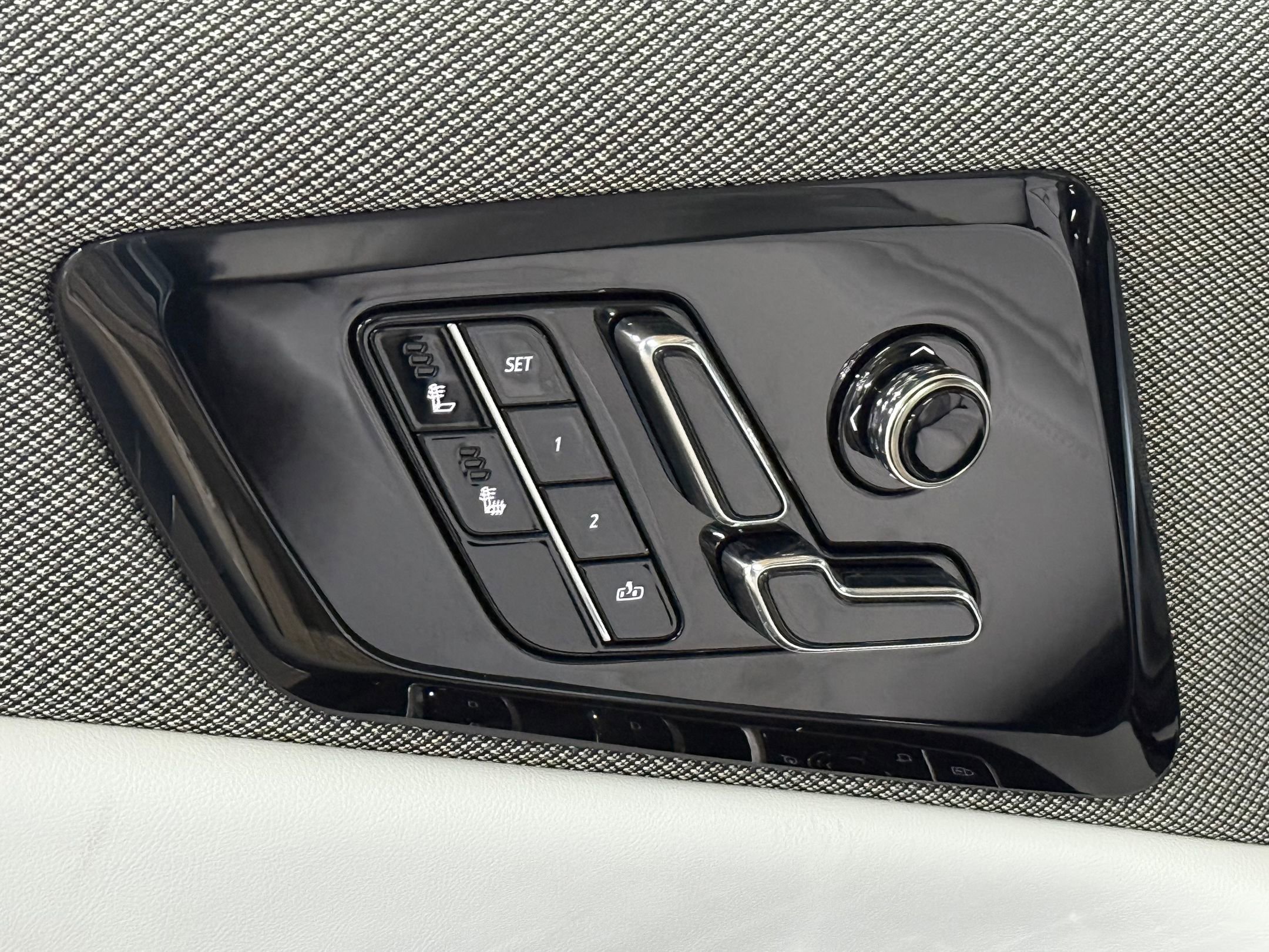 New 2026 Cadillac Optiq Sport 1 image 16