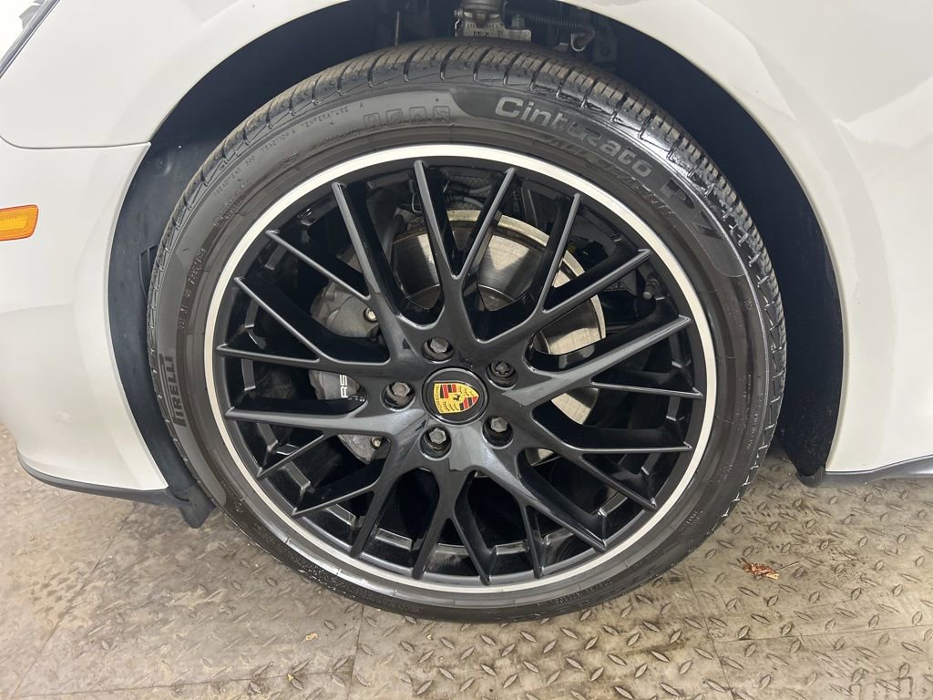 Certified 2023 Porsche Panamera 4 Platinum Edition image 15