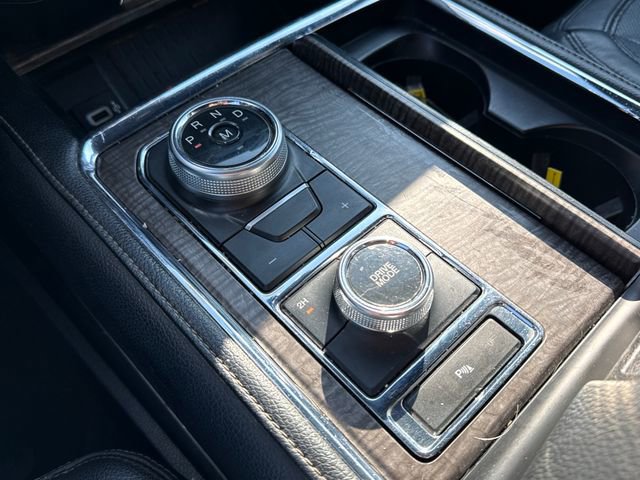 Used 2018 Ford Expedition Limited image 37