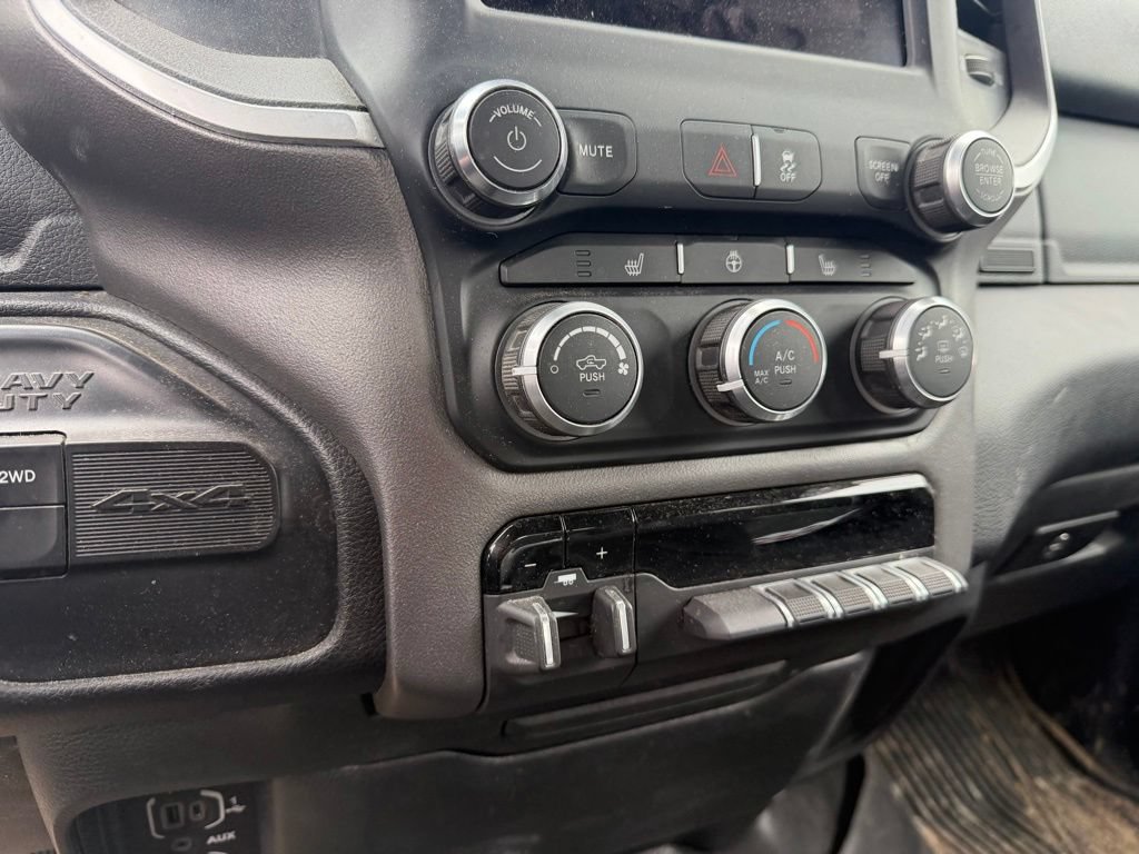 Used 2022 RAM 3500 Big Horn w/ Level A Equipment Group AWD/4WD image 22