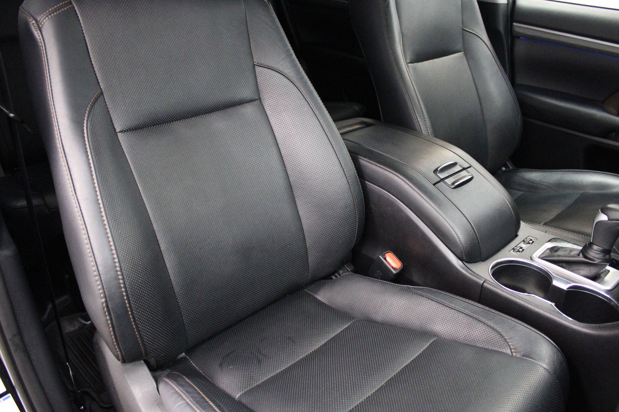 Used 2019 Toyota Highlander Limited Platinum image 28