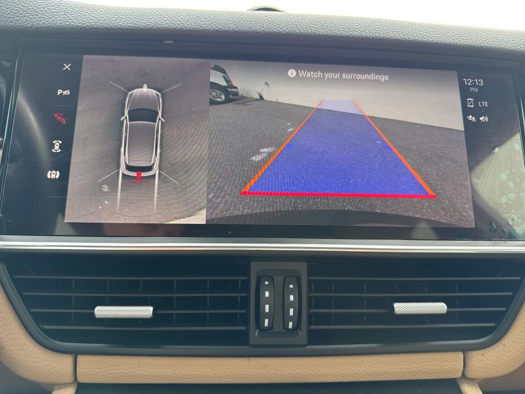 Used 2023 Porsche Cayenne image 23