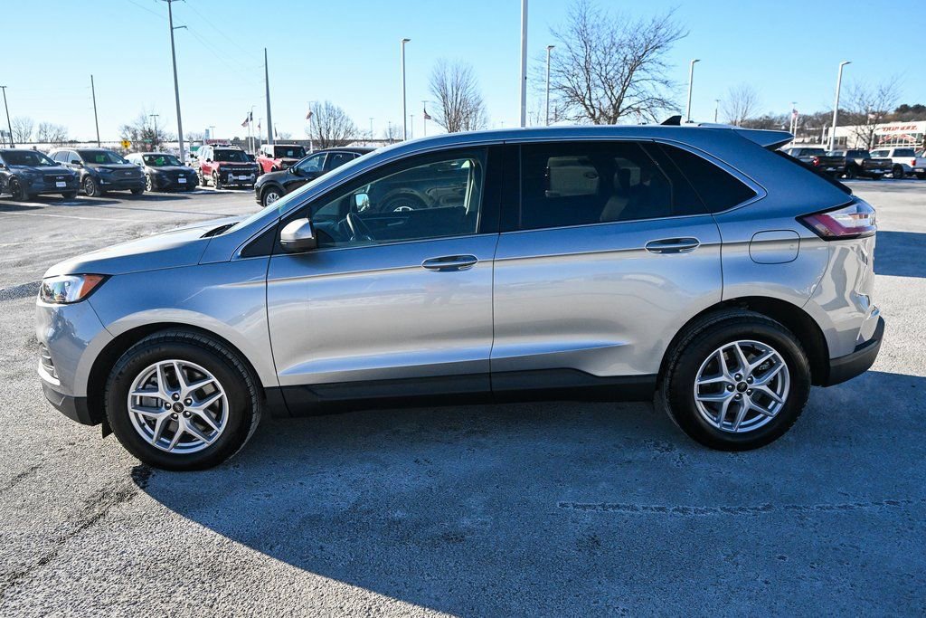Used 2024 Ford Edge SEL w/ Convenience Package image 8