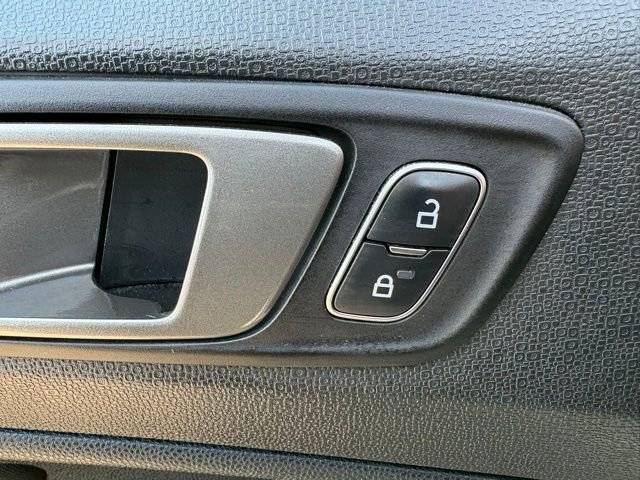 Used 2022 Ford EcoSport SE w/ SE Convenience Package image 16