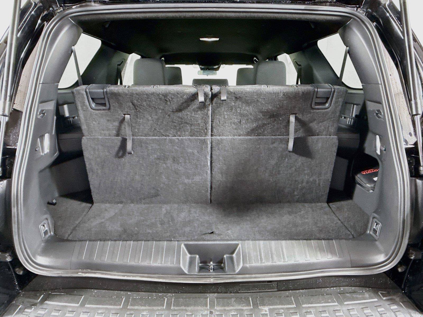 Certified 2025 Toyota 4Runner SR5 AWD/4WD image 33