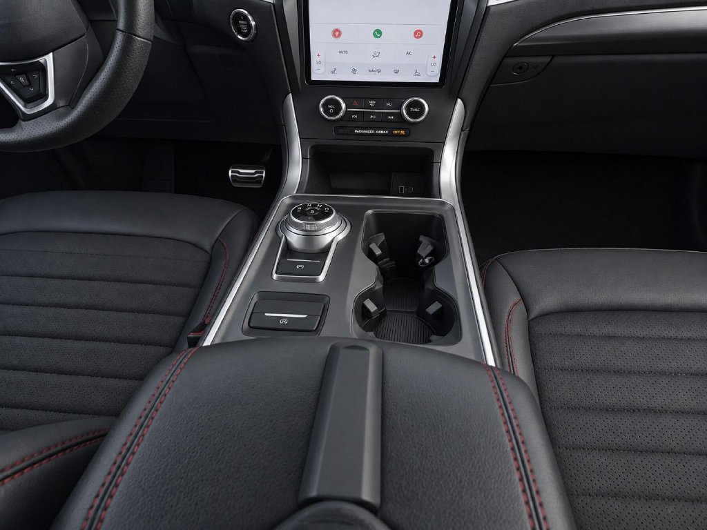 Used 2024 Ford Edge ST-Line AWD/4WD image 15