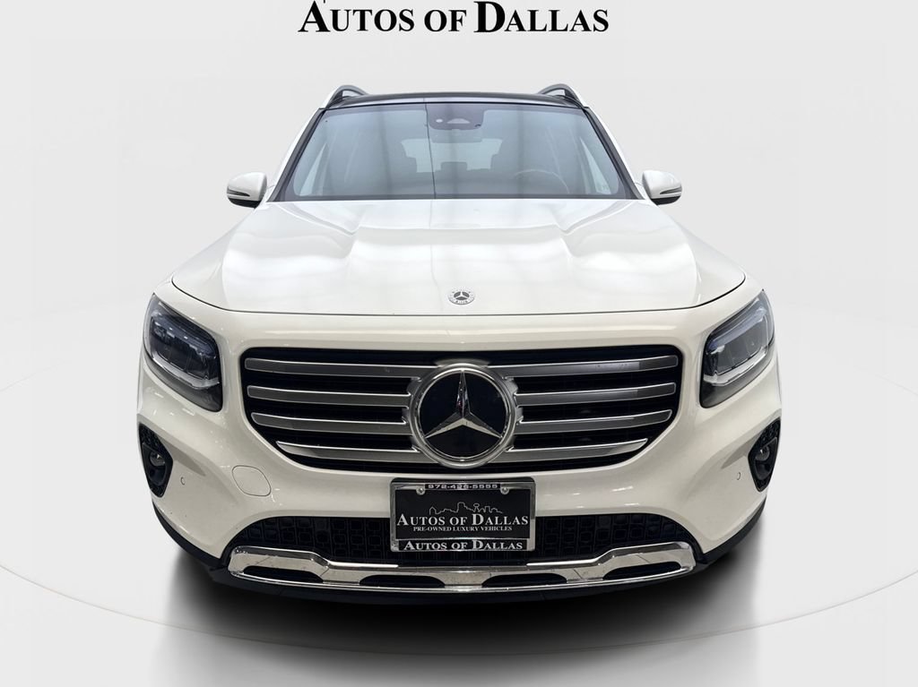 Used 2025 Mercedes-Benz GLB 250 w/ Exclusive Package image 3