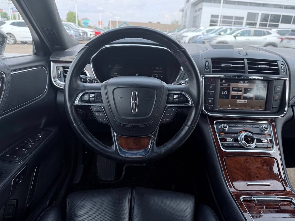 Used 2017 Lincoln Continental Select w/ Climate Package AWD/4WD image 29
