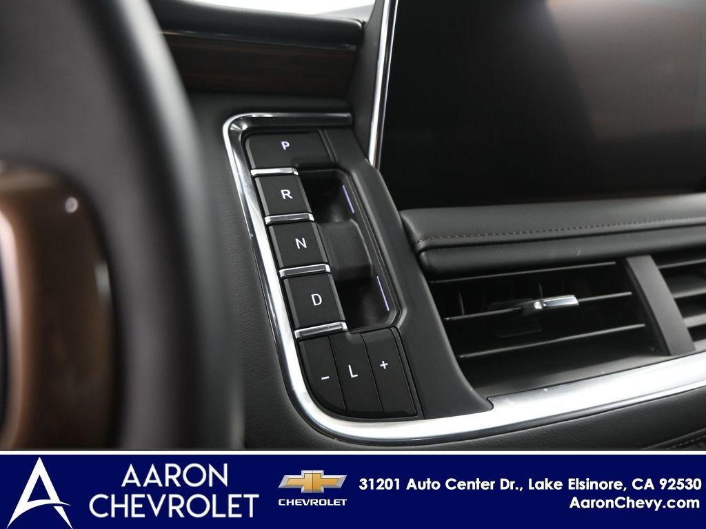 New 2024 Chevrolet Suburban High Country AWD/4WD image 8