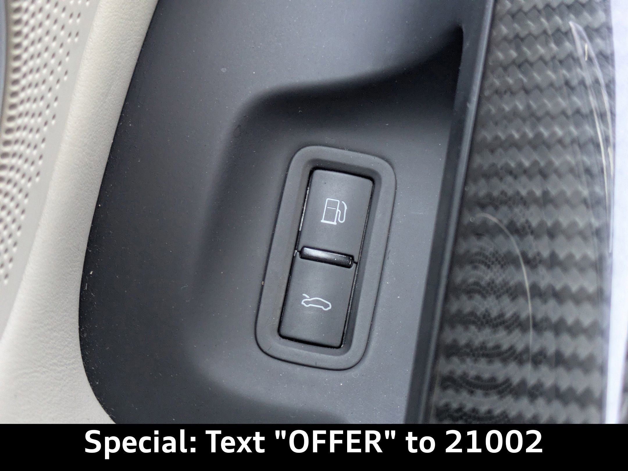 Used 2010 Audi R8 V10 image 24