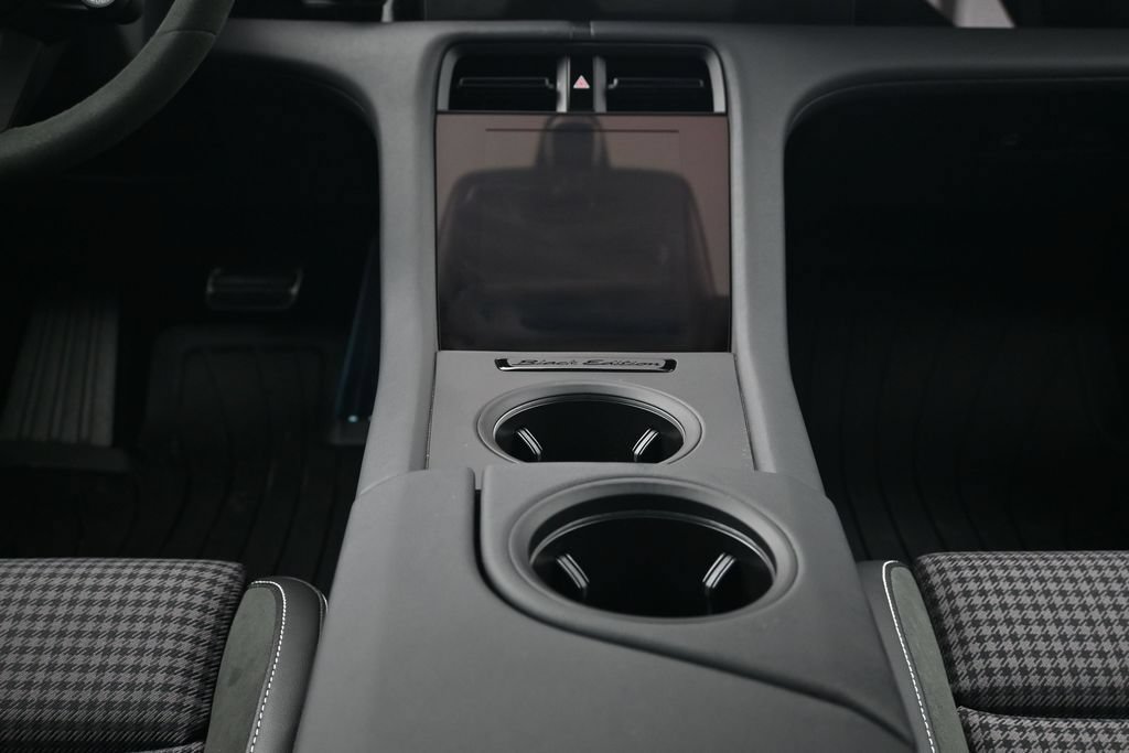 New 2026 Porsche Taycan RWD image 10