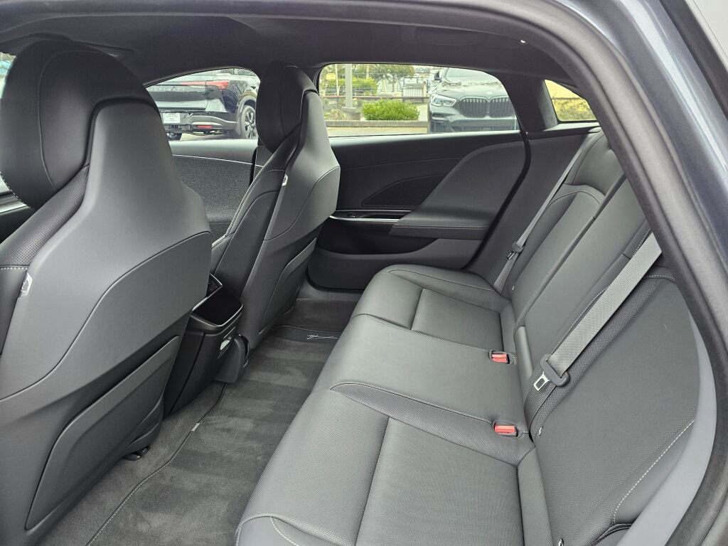Used 2024 Lucid Air Touring image 20