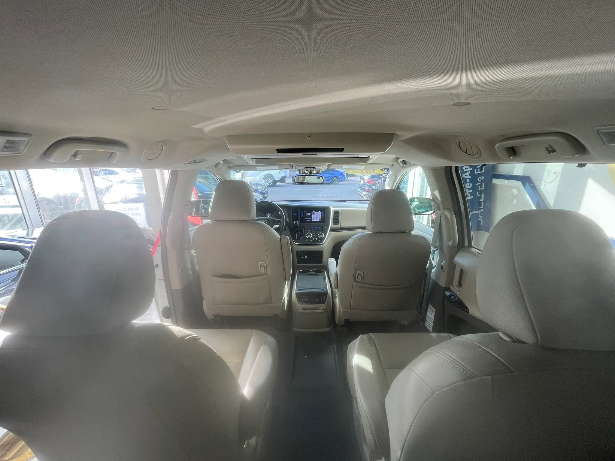 Used 2017 Toyota Sienna XLE Premium AWD/4WD image 22