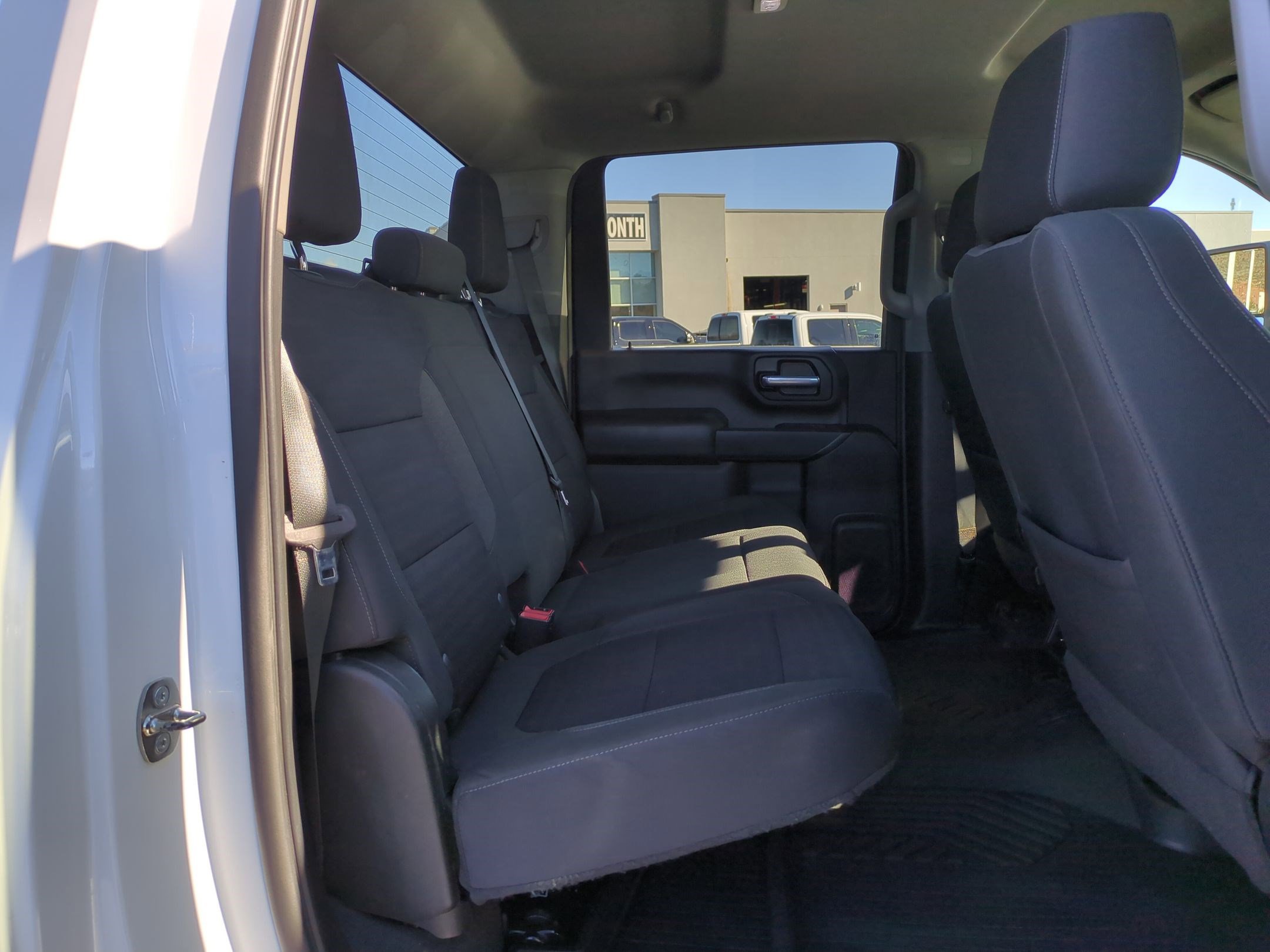 Used 2023 Chevrolet Silverado 2500 LT image 28