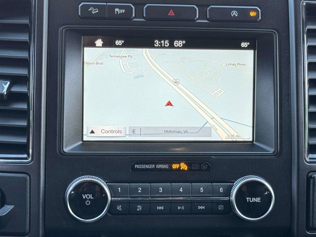 Used 2018 Ford Expedition Limited image 4