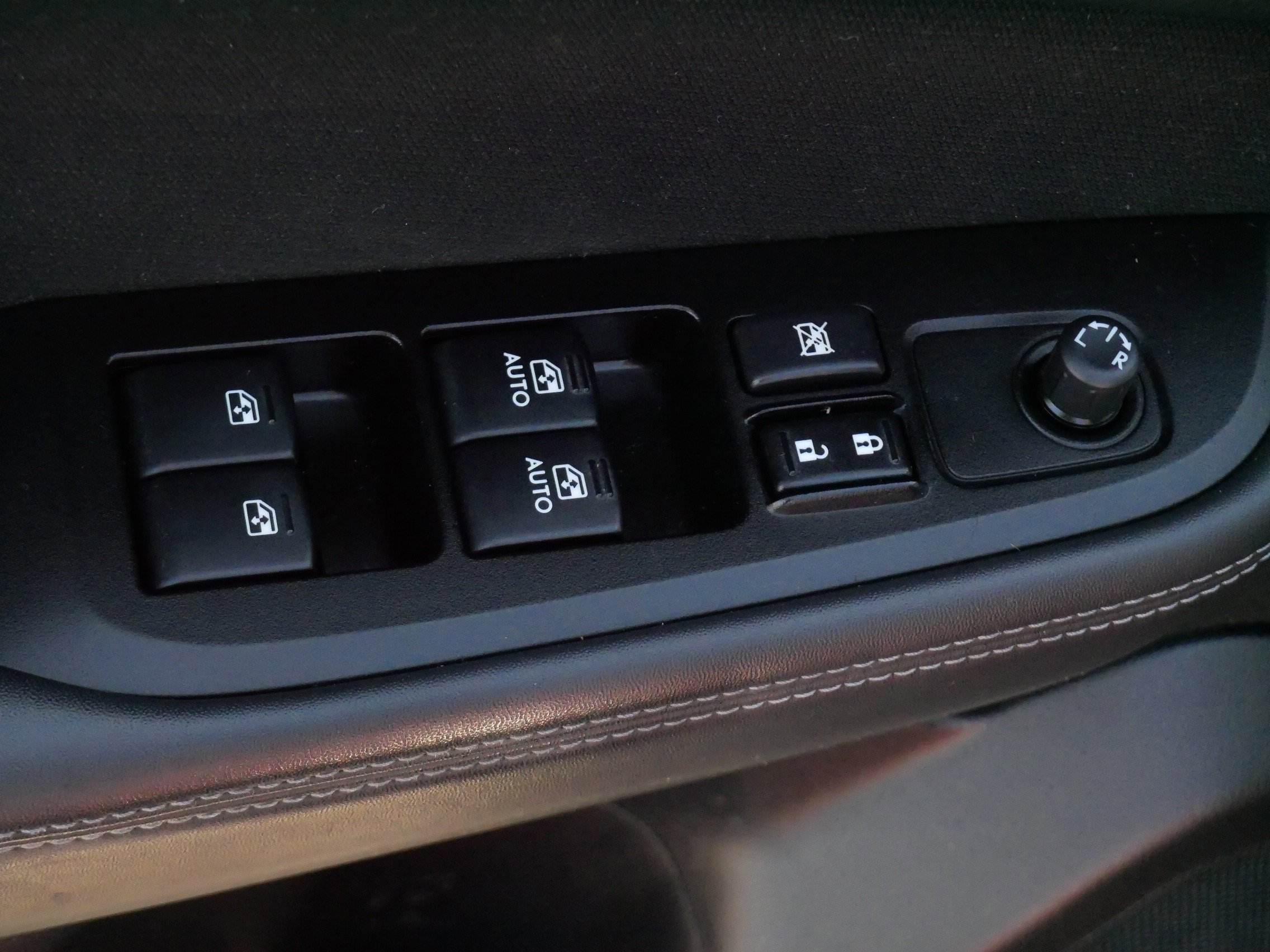 Used 2017 Subaru Outback 2.5i Premium image 19