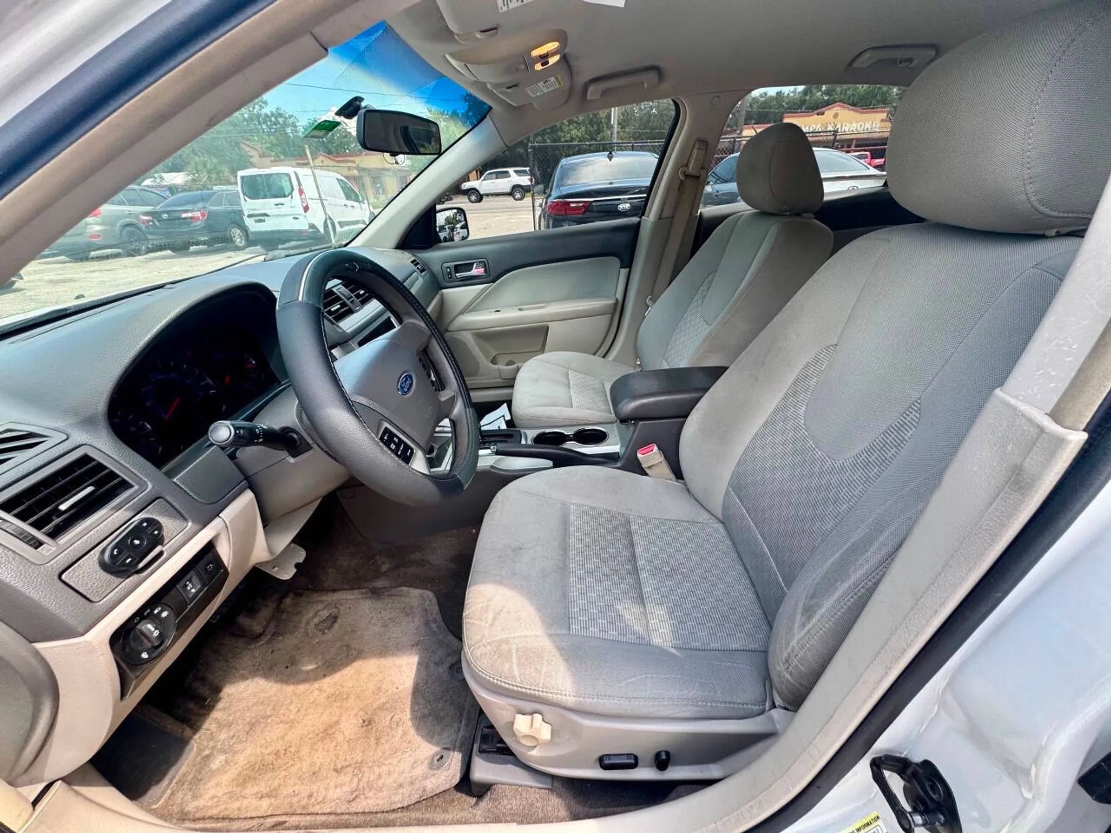 Used 2011 Ford Fusion SE w/ 201A Rapid Spec Order Code FWD image 20