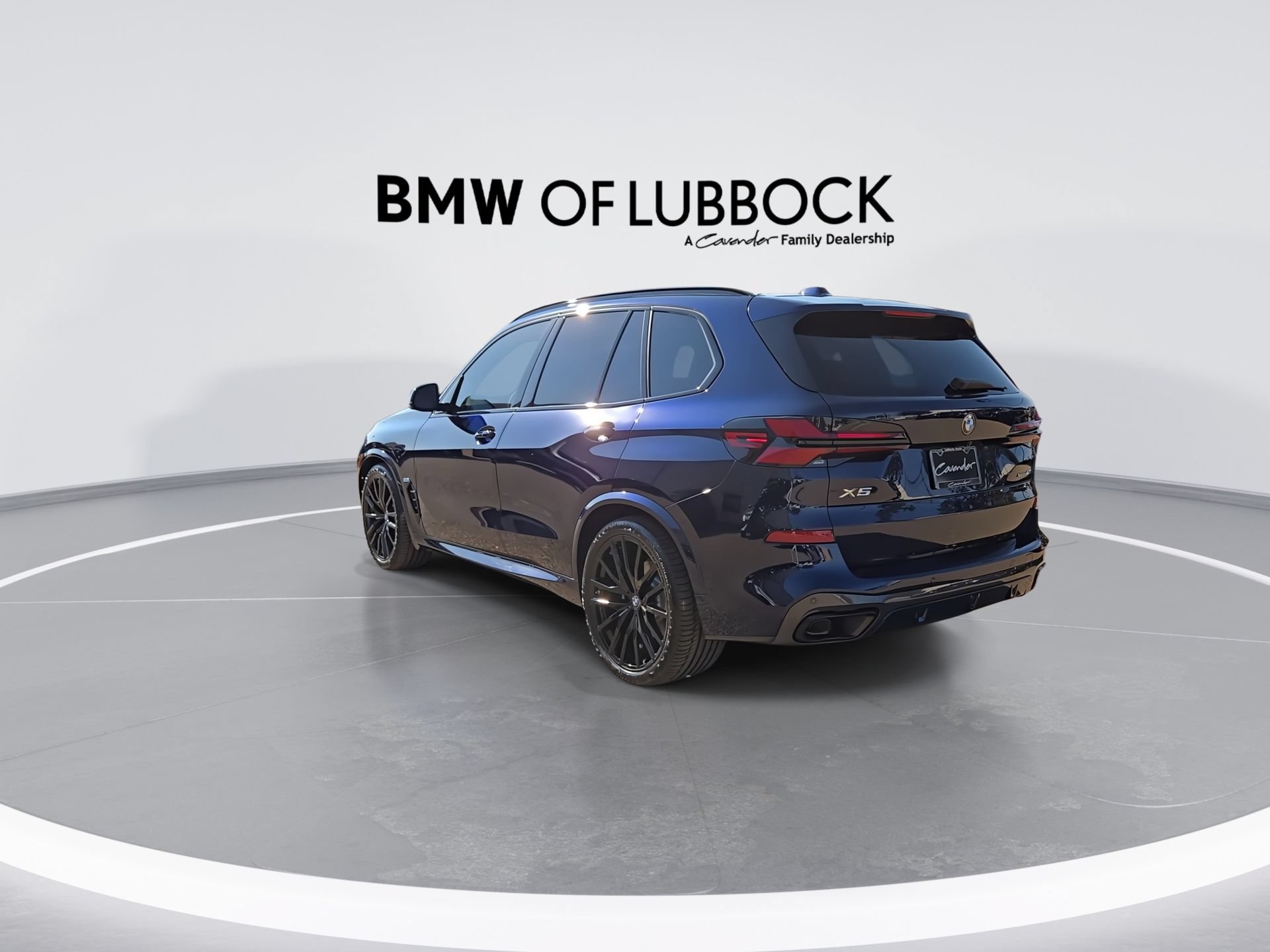 New 2026 BMW X5 xDrive40i w/ M Sport Package AWD/4WD image 6