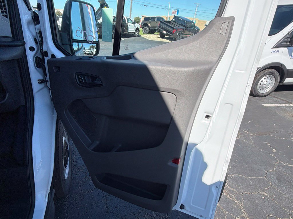 New 2027 Ford Transit 250 148 Medium Roof w/ Load Area Protection Package RWD image 26