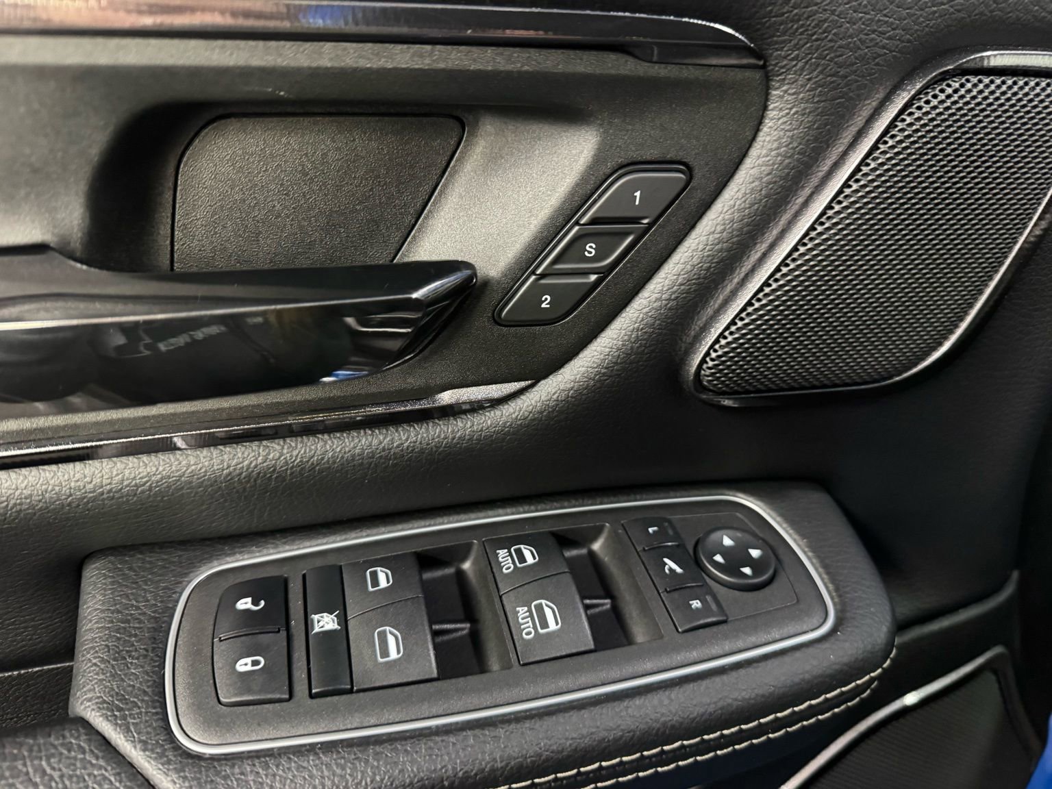 Used 2022 RAM 1500 Laramie w/ G/T Package image 27