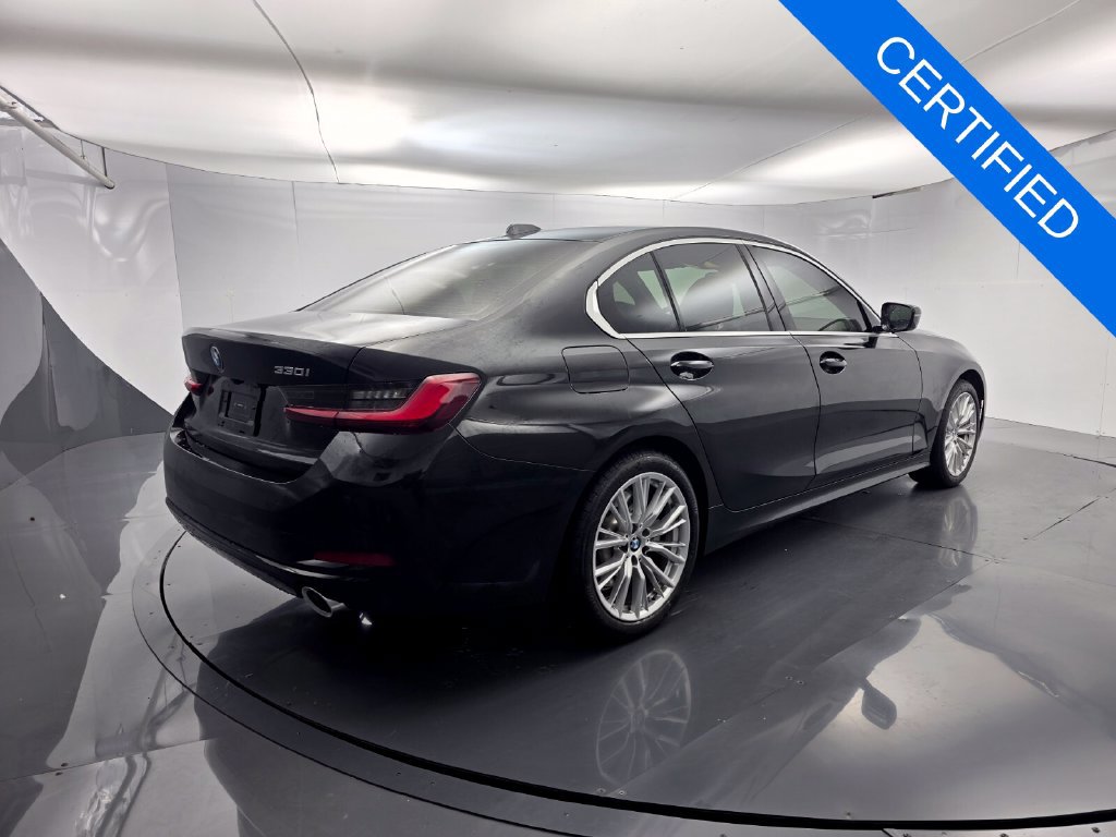 Certified 2024 BMW 330i Sedan RWD image 6