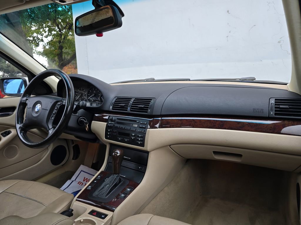Used 2004 BMW 325i Sedan image 17