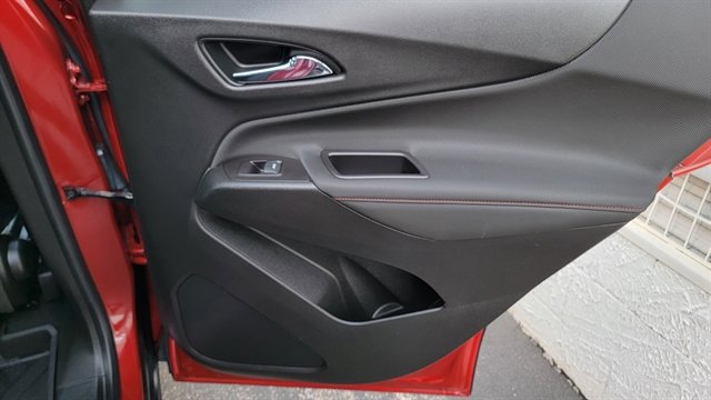 Used 2022 Chevrolet Equinox RS w/ RS Leather Package image 47