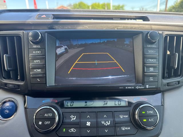 Used 2018 Toyota RAV4 Limited AWD/4WD image 18