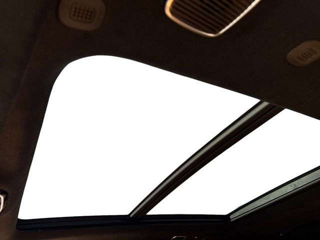 Certified 2022 Jeep Grand Wagoneer Series III image 11