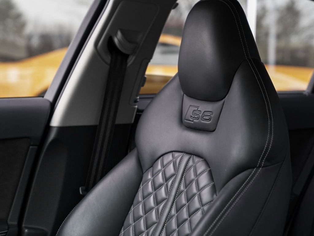 Used 2016 Audi S6 Prestige w/ Prestige Package image 39