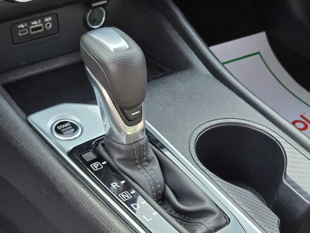 Used 2025 Nissan Altima 2.5 SV FWD image 33