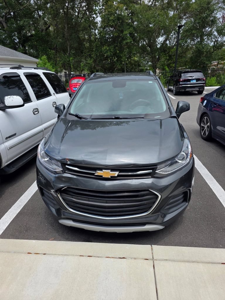 Used 2019 Chevrolet Trax LT w/ LT Convenience Package FWD image 1