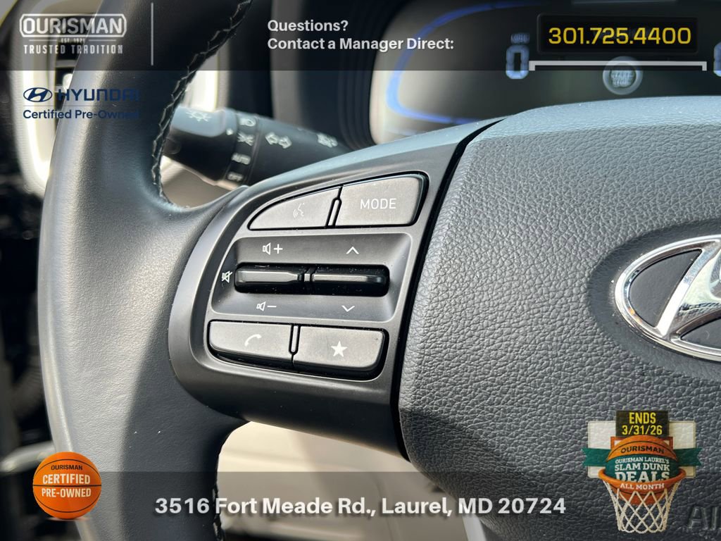Certified 2025 Hyundai Venue SEL image 19
