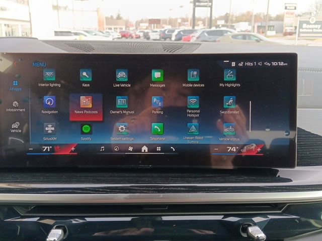 Used 2025 BMW X7 M60i image 22