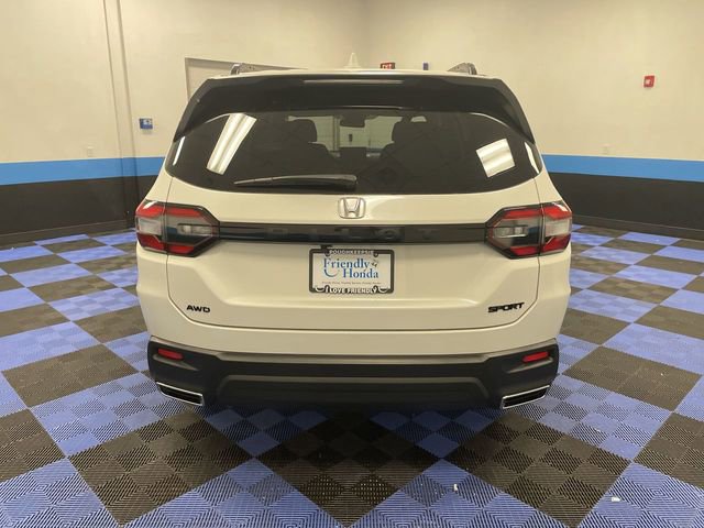 Certified 2025 Honda Pilot Sport image 23