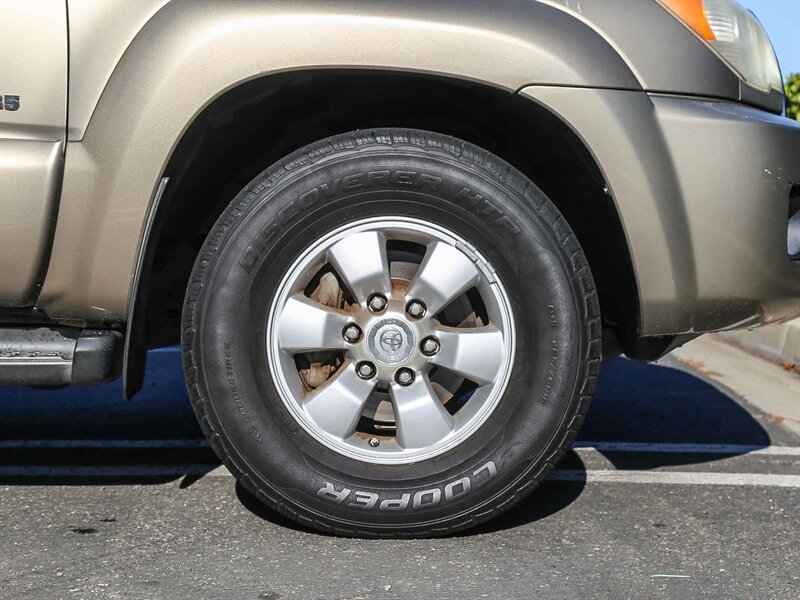 Used 2006 Toyota 4Runner SR5 RWD image 15