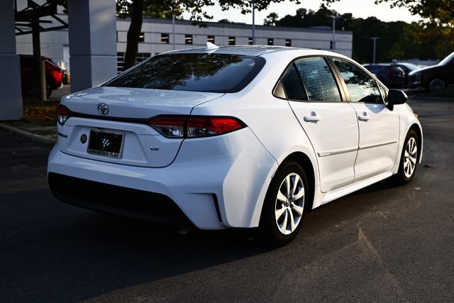 Used 2024 Toyota Corolla LE FWD image 7