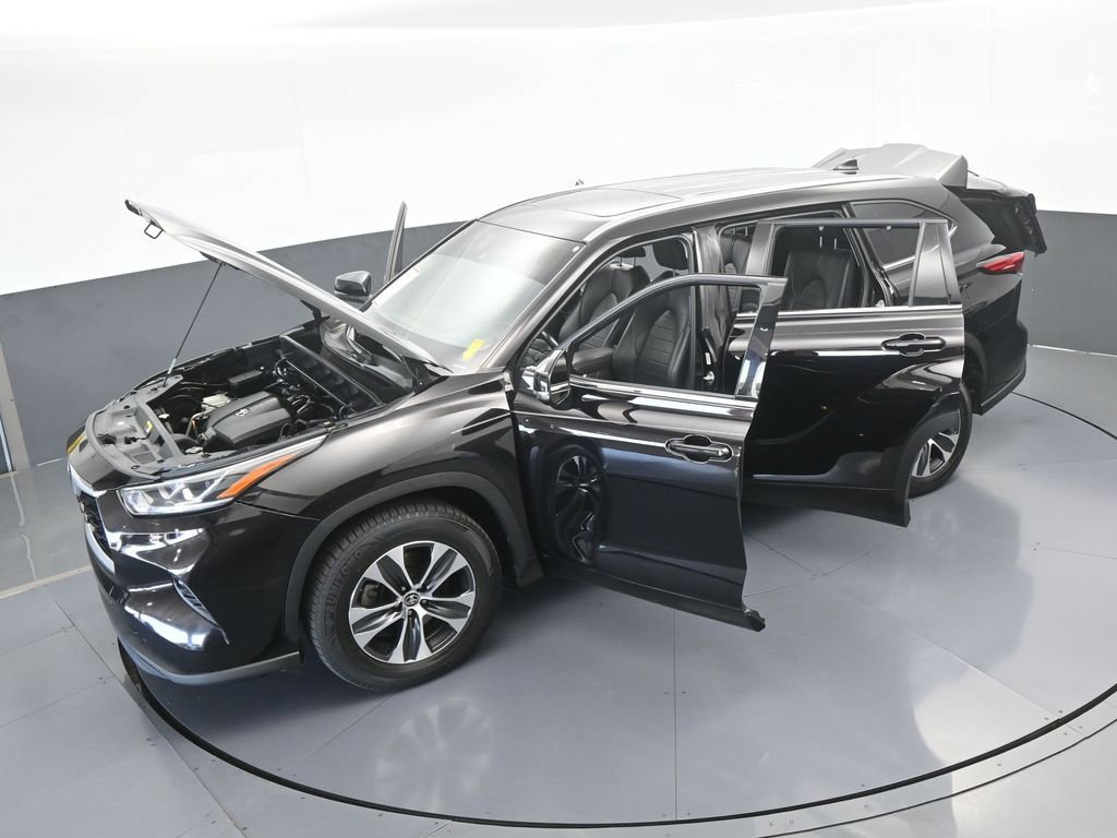 Used 2021 Toyota Highlander XLE image 63