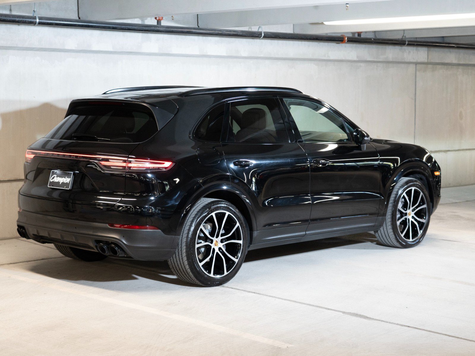 Certified 2023 Porsche Cayenne Platinum Edition AWD/4WD image 9