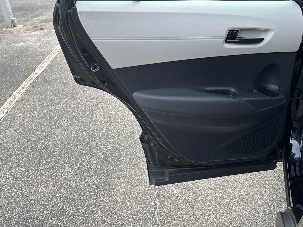 Certified 2024 Toyota Corolla Cross L image 21